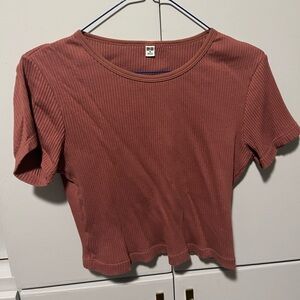 Uniqlo Rose Pink Crop Top